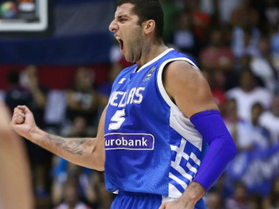 Μπουρούσης: «Να είμαστε πιο ομαδικοί στα καθοριστικά παιχνίδια»