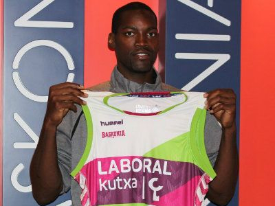 Μπάσκετ: Παρουσίασε Πέρκινς η Λαμποραλ Κούτσα