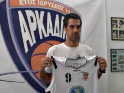 Έκανε το «μπαμ» με τον Νίκο Χατζή ο Αρκαδικός
