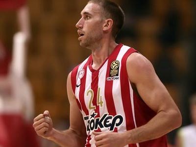 «Εμείς και ο λαός του Ολυμπιακού αξίζουμε το πρωτάθλημα»