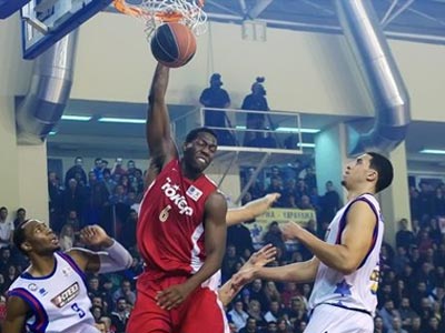 «Καθάρισε» στο δεύτερο μέρος ο Ολυμπιακός, 87-64 τον Ίκαρο