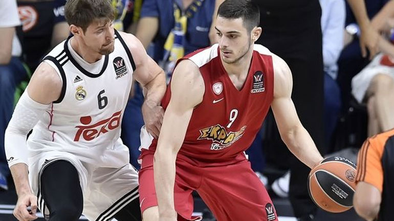 Ολυμπιακός: Χειρουργήθηκε ο Παπαπέτρου