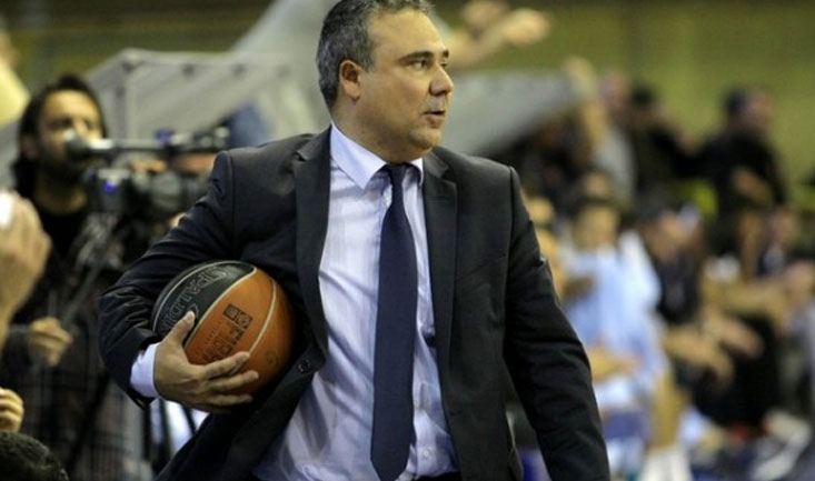 Μπάσκετ: Συνεχίζει στα Τρίκαλα ο Φλεβαράκης