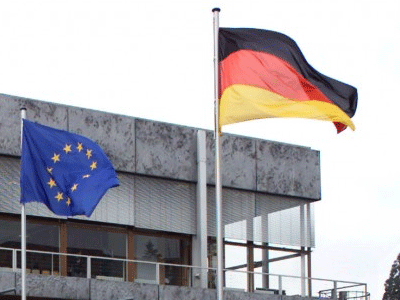 Γερμανία: Ξεκίνησε η δίκη γυναίκας που κατηγορείται για υλική στήριξη στο Ισλαμικό χαλιφάτο