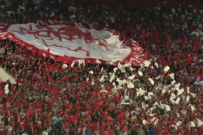 Δύο γκολ πανηγύρισε στο πρώτο μέρος ο κόσμος του Ολυμπιακού