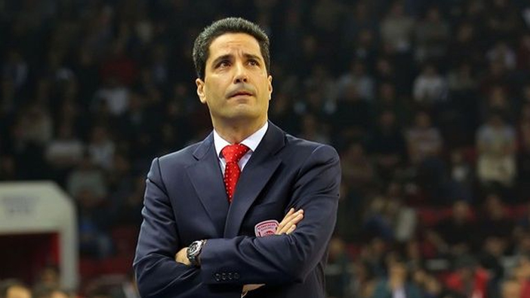 Σφαιρόπουλος: «Χάθηκε ένας τίτλος, αλλά το πρωτάθλημα τώρα ξεκινάει»