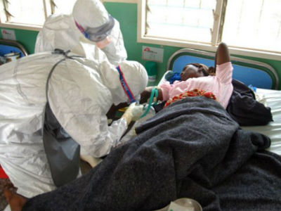 Περισσότεροι από 2.296 οι νεκροί του Έμπολα
