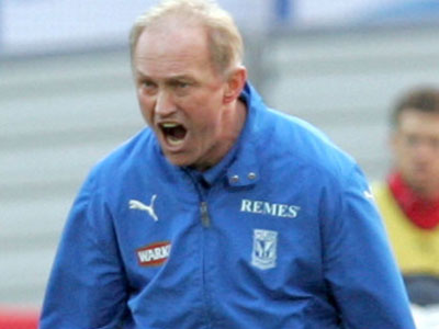 Πολωνία: Τα ηνία στον Σμούντα