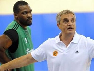 Σχορτσανίτης: «Δεν κοιταζόμασταν στα μάτια με τον Πεδουλάκη»