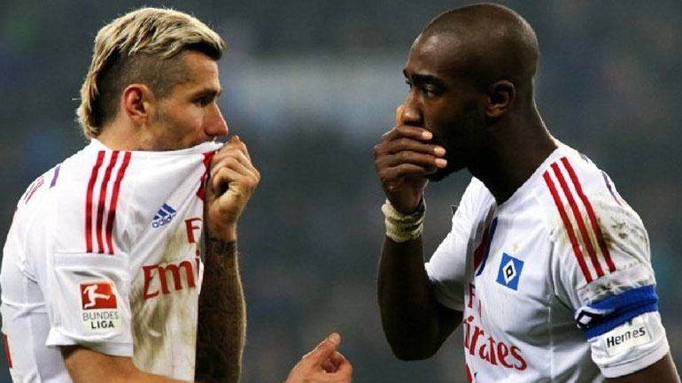 Πιάστηκαν στα χέρια στα αποδυτήρια του Αμβούργου