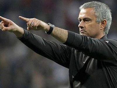 Μουρίνιο: «Θα το πάρει μία εκ των Λίβερπουλ-Σίτι»