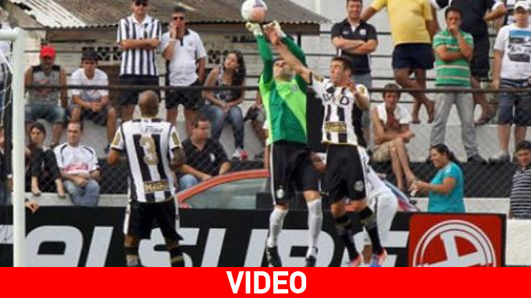 Εντυπωσιακό γκολ από τερματοφύλακα- Mε βολέ έστειλε την μπάλα στα δίχτυα της αντίπαλης εστίας