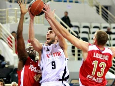 Νίκη με… καρδιοχτύπια για τον Ολυμπιακό στην Πυλαία