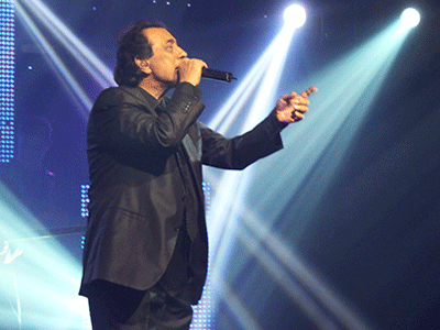 Συνεχίζει με μεγάλη επιτυχία τις εμφανίσεις του στον Βοτανικό ο Αντύπας