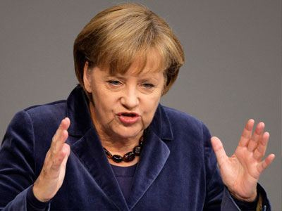 Μέρκελ: «Να γίνουν πραγματικές διαρθρωτικές αλλαγές στη Γαλλία»