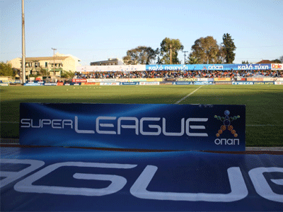 Super League: «Ερυθρόλευκη» και πάλι η κορυφή της βαθμολογίας