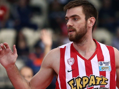 Ολυμπιακός: Μένει Αθήνα ο Μάντζαρης