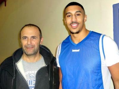 Ίκαρος: Ενίσχυση με τον Ρίτσαρντς