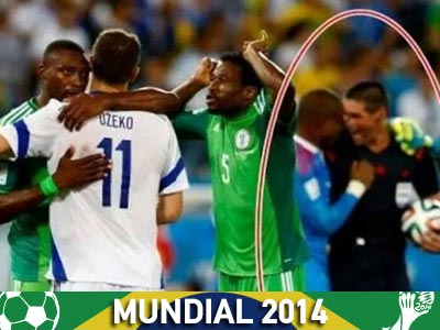 Και ο διαιτητής πανηγύρισε για τη νίκη της Νιγηρίας !