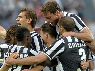 Νίκη με ρεκόρ για τη Γιουβέντους, 2-0 τη Λιβόρνο