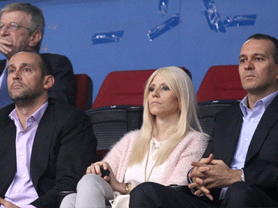 «Να σέβονται και οι δύο πλευρές τους νόμους»