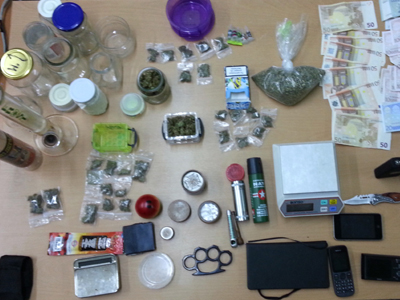 Συνελήφθη 19χρονος για εμπόριο ναρκωτικών Συνελήφθη 19χρονος για εμπόριο ναρκωτικών