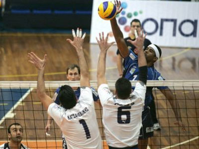 Βόλεϊ: «Πέρασε» από την Κυψέλη ο Ηρακλής