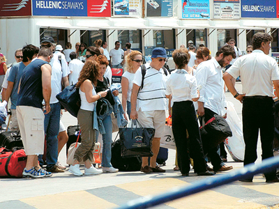 Οι πράκτορες καταγγέλουν απάτη-«αεροπλανάκι» στο χώρο των ταξιδίων