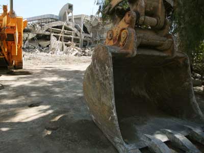 Κλομπς και μπουλντόζες στη Β. Ήπειρο