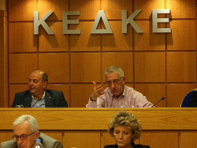 Επαναφορά του τέλους παρεπιδημούντων ζητά η ΚΕΔΚΕ