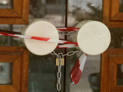 Συνέλαβαν κατά συρροή διαρρήκτες