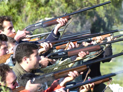 Κυνηγούσαν με άνισο τρόπο