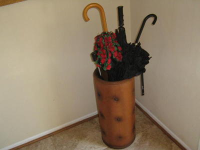 Θήκη για ομπρέλες αξίας 90.000 ευρώ