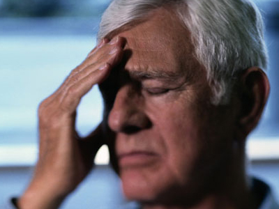 Παρακάμπτουν τους γιατρούς για τη στυτική δυσλειτουργία