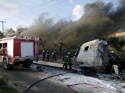 Φωτιά σε βυτιοφόρο με καύσιμα