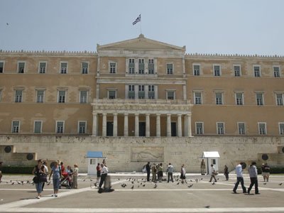 Μείωση μετά από 35 χρόνια για τον προϋπολογισμό της Βουλής