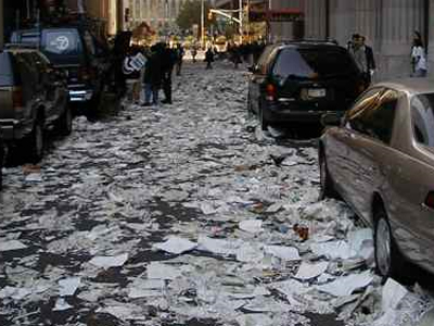 Αντικατέστησαν τα κομφετί με… φακέλους