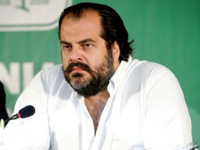 Πατέρας: Είστε απαράδεκτοι