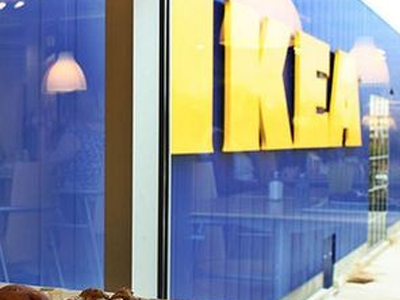 Αποσύρει και τα λουκάνικα τύπου Βιέννης η ΙΚΕΑ