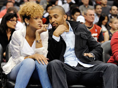 Παντρεύεται η Rihanna;