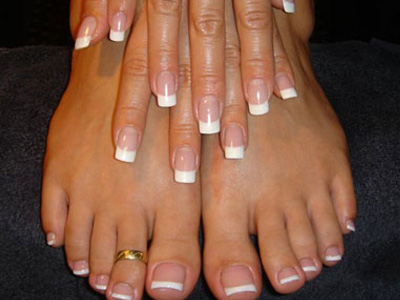 “Χοντρά” νύχια! “Χοντρά” νύχια!