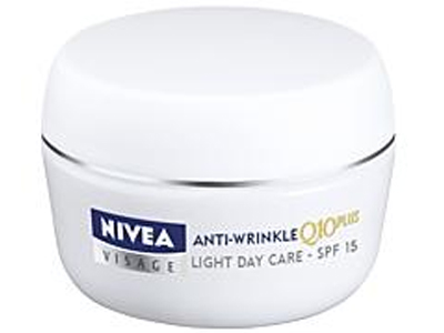 Anti-wrinkle Q10 PLUS Light Day Care SPF 15 (2008)