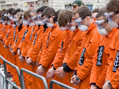 Ακόμη δύο κρατούμενοι του Γκουαντάναμο μεταφέρθηκαν σε άλλες χώρες