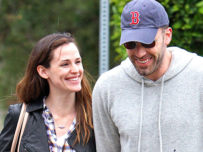 Άσχημοι άνδρες, ωραίες γυναίκες