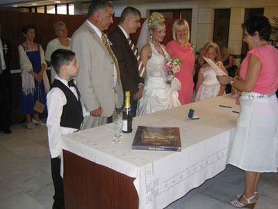 Η καθιέρωση του πολιτικού γάμου