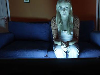 Το φαινόμενο του τηλεοπτικού ξεγυμνώματος.