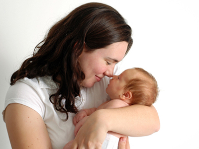 Ανύπαντρη μητέρα;