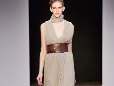 O ιστορικός οίκος μόδας Guy Laroche για πρώτη φορά στην Ελλάδα