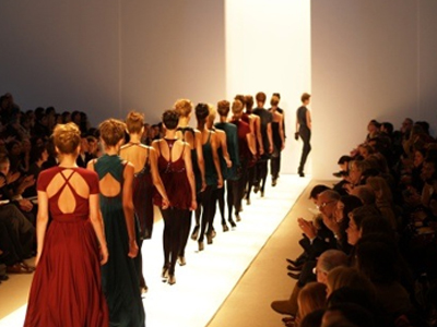 Δείξε ψηλή και λεπτή σαν μοντέλο