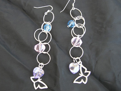 Μακριά…σκουλαρίκια!